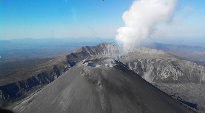 Один из камчатских вулканов – незабываемое ощущение природной мощи